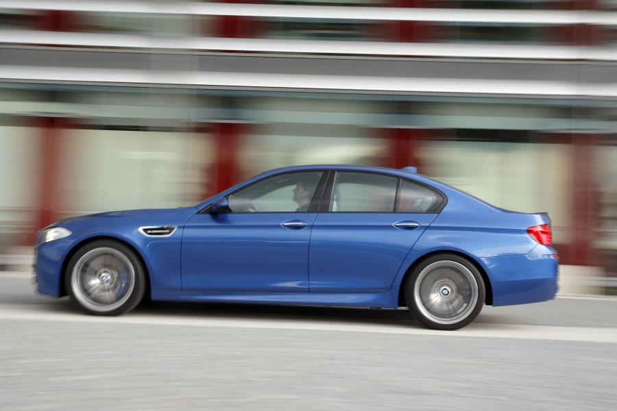  BMW M5 2011 года  (фото 216 из 344)